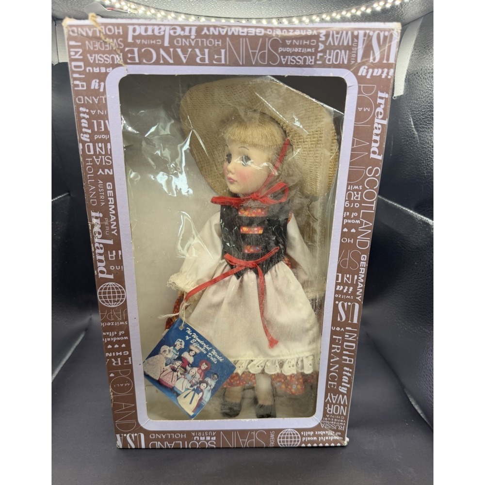 VTG 1975 Wonderful World of Effanbee Miss Germany International #2276 11" Doll